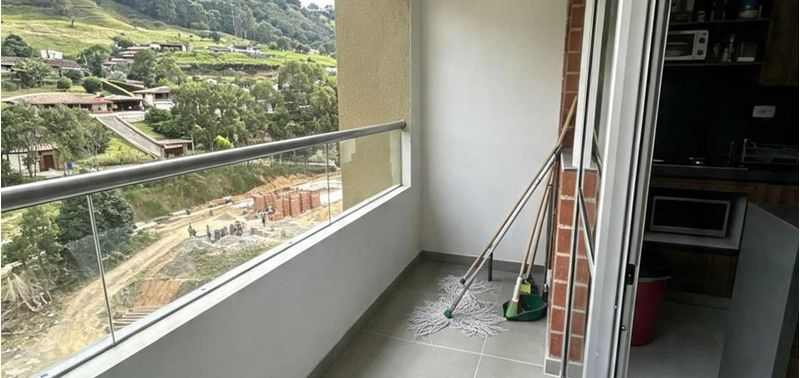 Apartamento en Venta en Envigado, Las Antillas-0