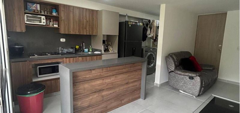 Apartamento en Venta en Envigado, Las Antillas-1