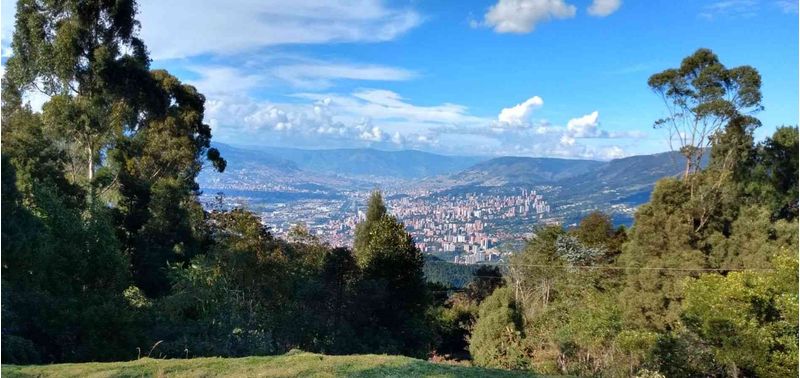 Casa en Venta en Envigado, El Salado-0