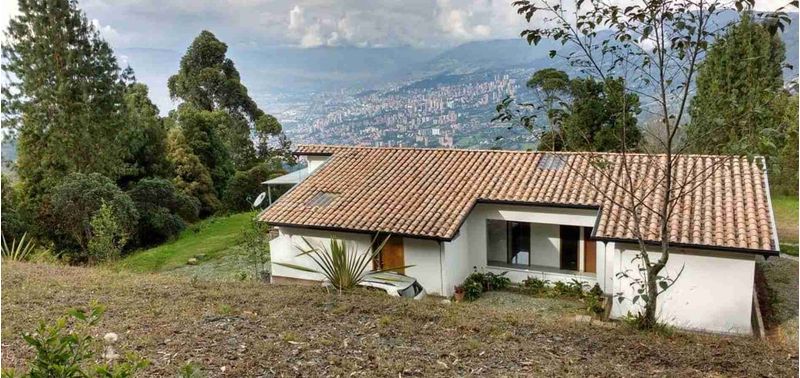 Casa en Venta en Envigado, El Salado-1