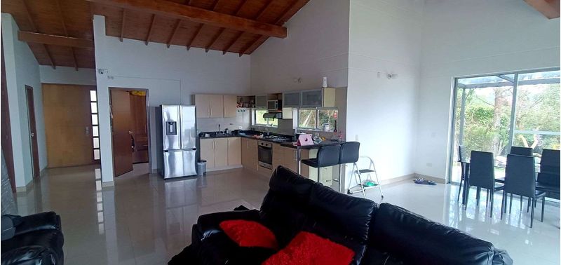 Casa en Venta en Envigado, El Salado-11