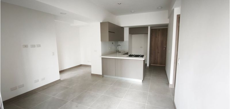 Apartamento en Venta en Sabaneta, Tres Esquinas-1