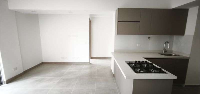 Apartamento en Venta en Sabaneta, Tres Esquinas-2
