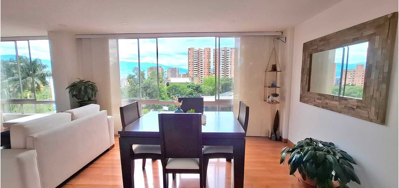 Apartamento en Venta en Medellín, El Poblado-0