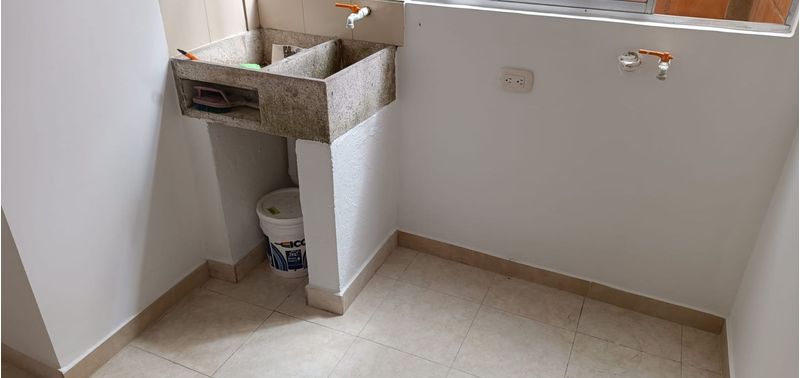 Apartamento en Venta en Bogotá, D.C., Villa Diana-4