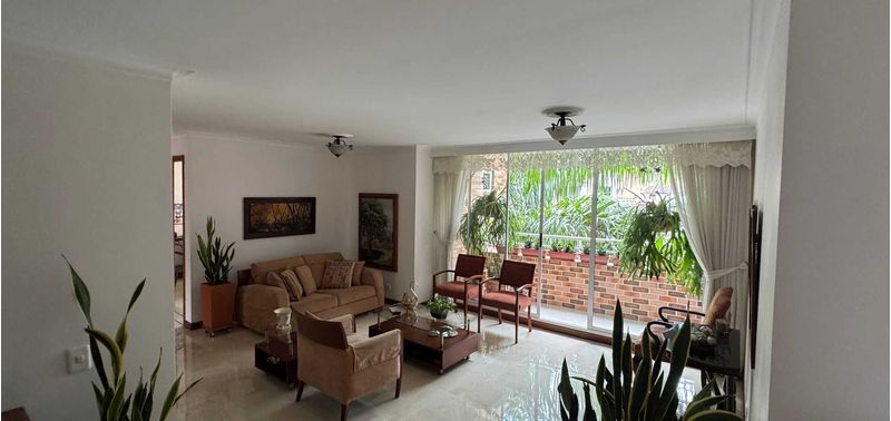 Apartamento en Venta en Medellín, Laureles