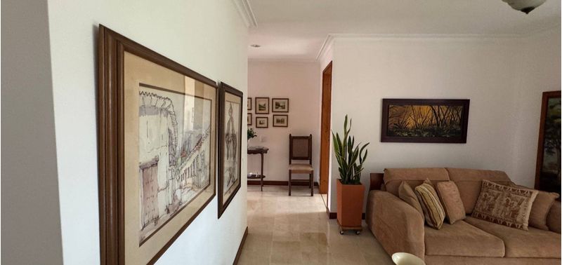 Apartamento en Venta en Medellín, Laureles-2