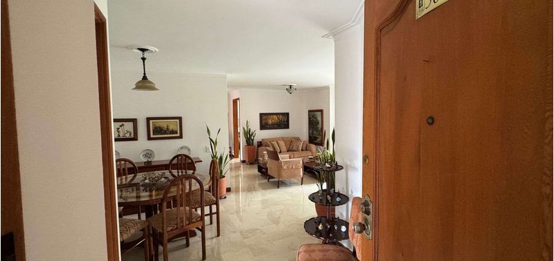Apartamento en Venta en Medellín, Laureles-9