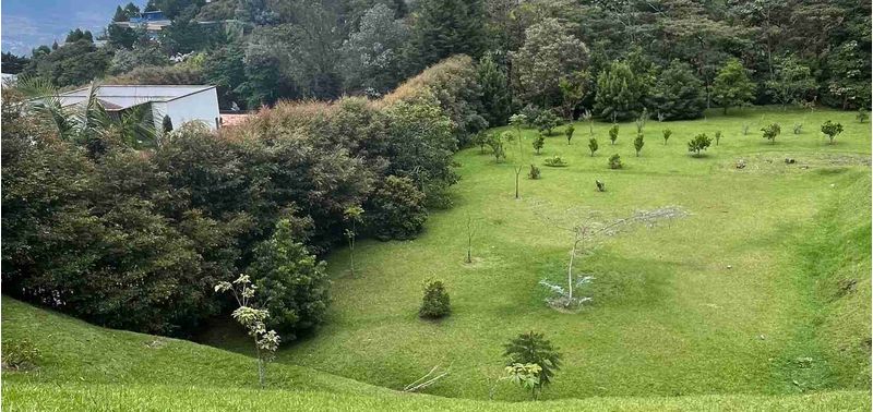 Lote en Venta en Medellín, San Lucas-1