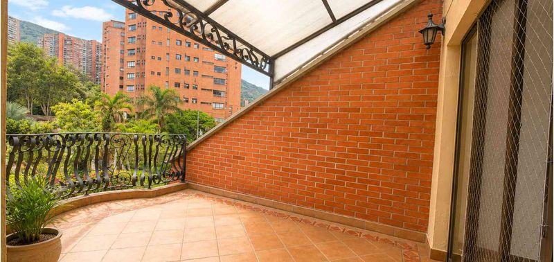 Casa en Venta en Medellín, Las Palmas-23