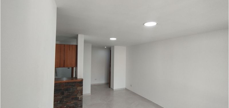 Apartamento en Venta en Sabaneta, Aves Maria-0