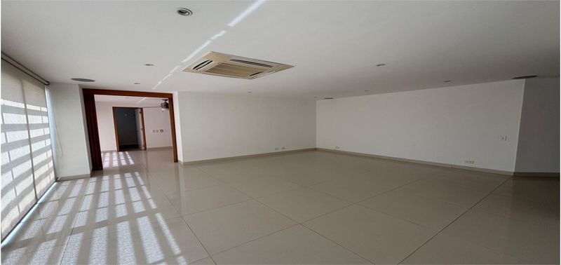 Apartamento en Venta en Santa Marta, Bavaria Country-0