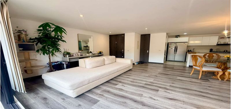 Apartamento en Venta en Chía, cerca de piedra-0