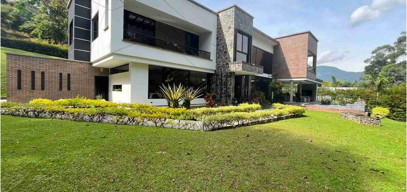 Casa en Venta en Envigado, Loma Del Escobero-0