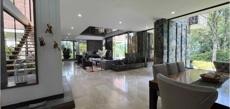 Casa en Venta en Envigado, Loma Del Escobero-11