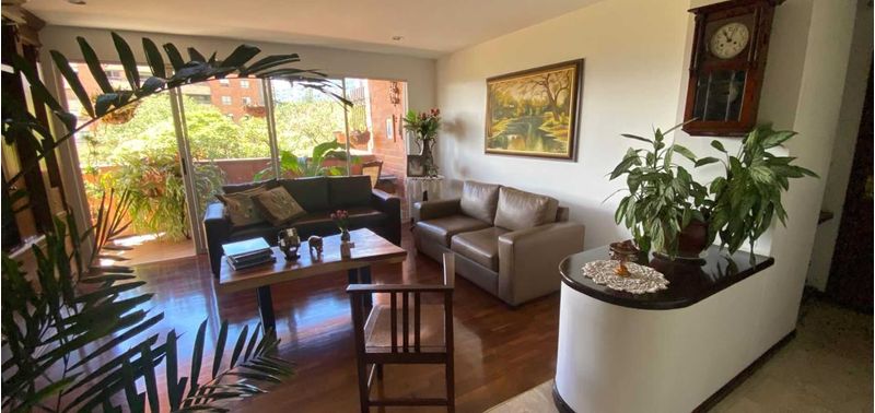Apartamento en Venta en Medellín, El Poblado-1