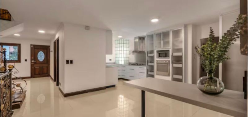 Casa en Venta en Medellín, El Poblado-1