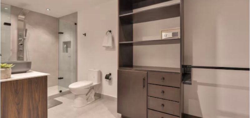 Casa en Venta en Medellín, El Poblado-8