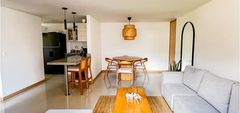 Apartamento en Venta en Envigado, El Esmeraldal-0