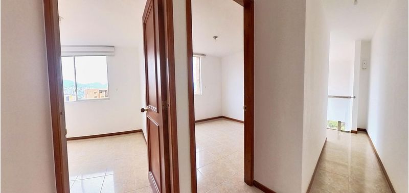 Apartamento en Venta en Envigado, Jardines-12