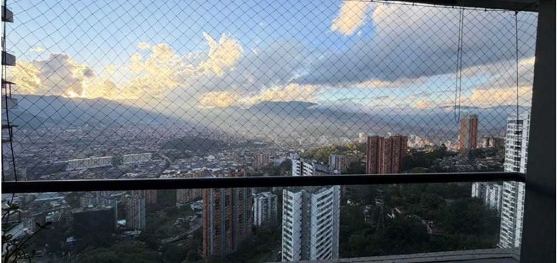 Apartamento en Venta en Medellín, González-0