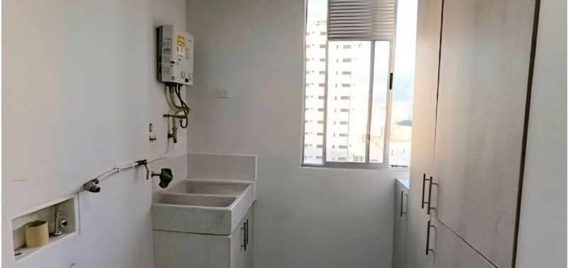 Apartamento en Venta en Medellín, Los Colores-1