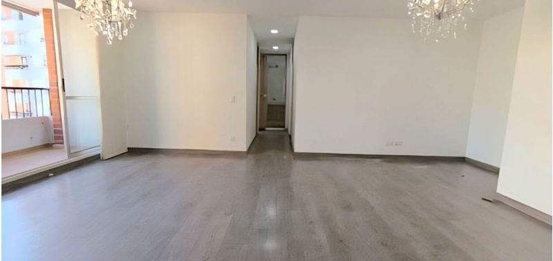Apartamento en Venta en Medellín, Los Colores-2