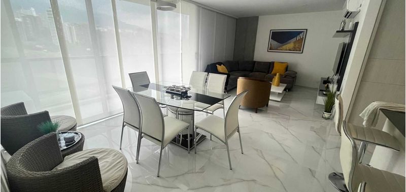 Apartamento en Venta en Medellín, El Poblado-1