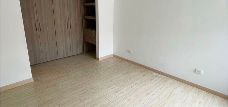 Apartamento en Venta en Madrid, Altos de Madrid-1