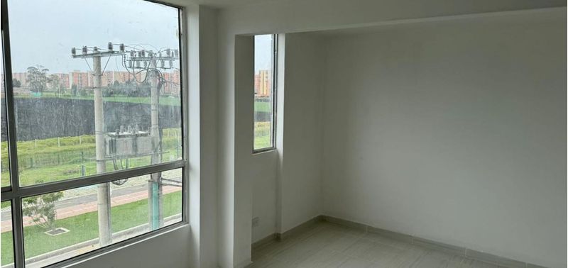 Apartamento en Venta en Madrid, Altos de Madrid-0