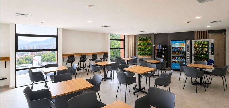 Oficina en Venta en Medellín, Colinas de La Candelaria-9