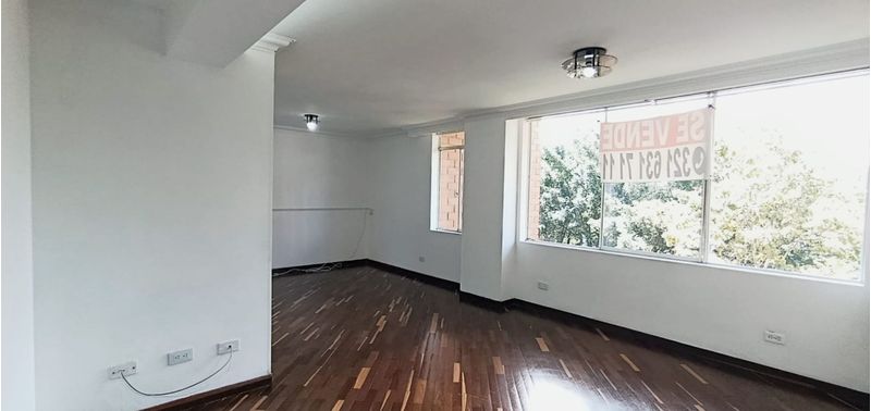 Apartamento en Venta en Medellín, Belén Loma de los Bernal