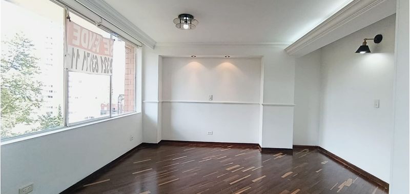 Apartamento en Venta en Medellín, Belén Loma de los Bernal-0