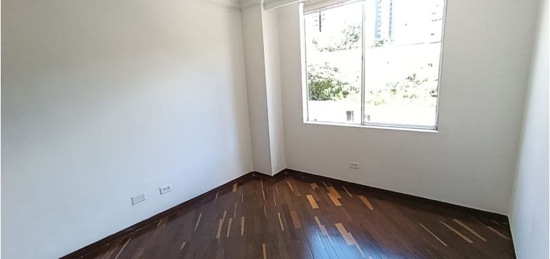 Apartamento en Venta en Medellín, Belén Loma de los Bernal-3