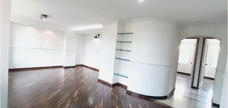 Apartamento en Venta en Medellín, Belén Loma de los Bernal-5