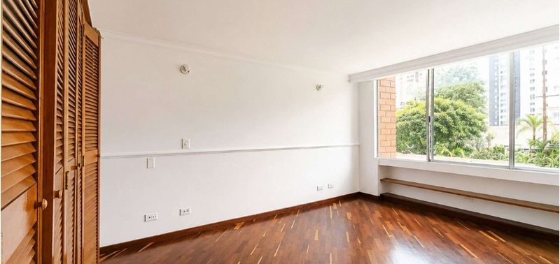 Apartamento en Venta en Medellín, Belén Loma de los Bernal-17
