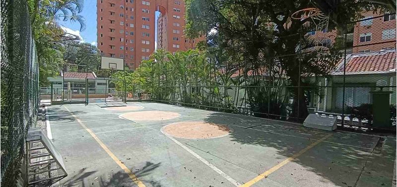 Apartamento en Venta en Medellín, Belén Loma de los Bernal-25
