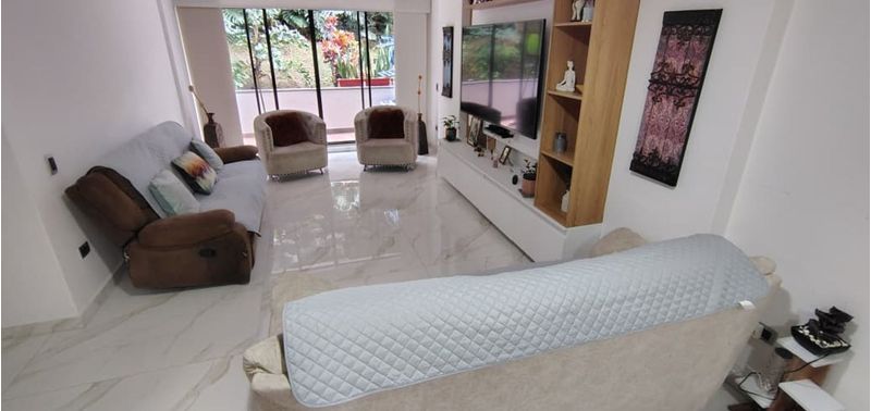Apartamento en Venta en Medellín, Castropol-0
