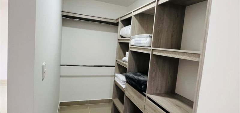 Apartamento en Venta en Medellín, Laureles-13