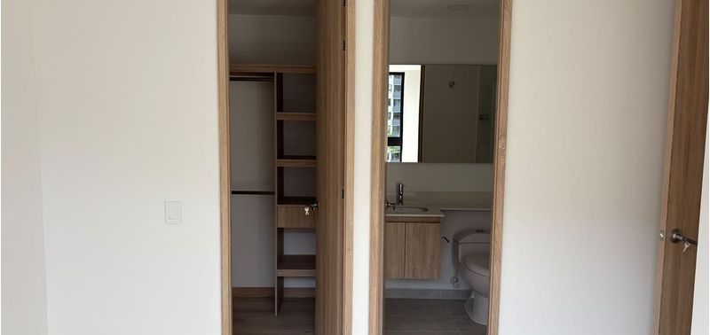 Apartamento en Venta en Envigado, Camino Verde-2