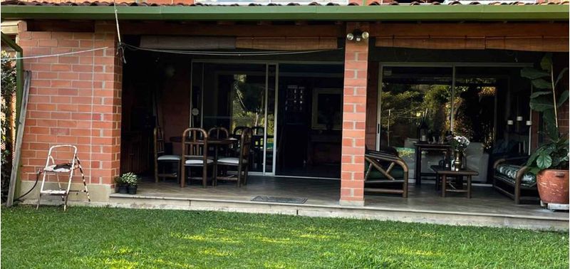 Casa en Venta en Envigado, Cumbres-1