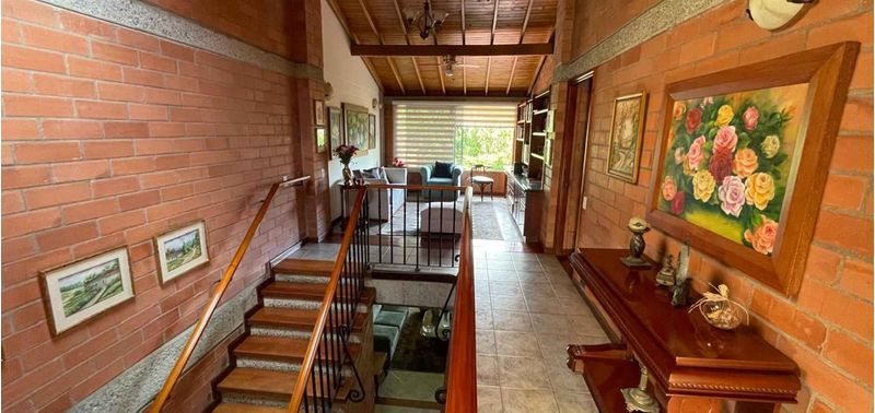 Casa en Venta en Envigado, Cumbres-13