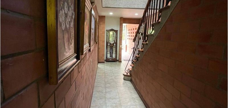 Casa en Venta en Envigado, Cumbres-14