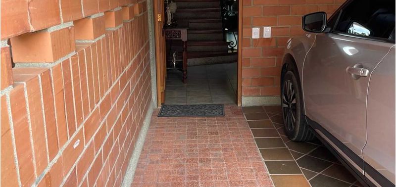 Casa en Venta en Envigado, Cumbres-15