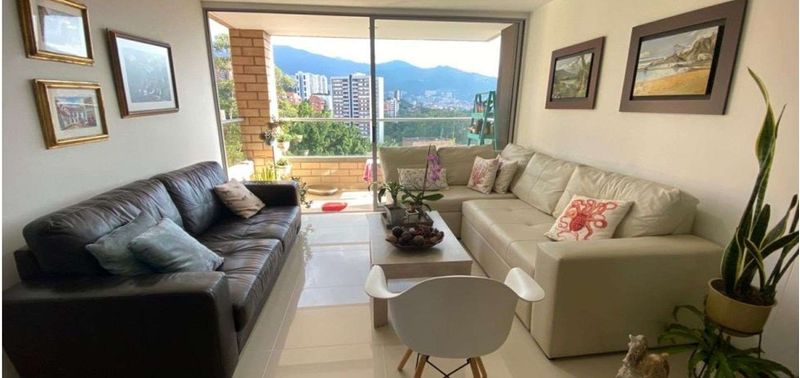 Apartamento en Venta en Medellín, El Poblado-0