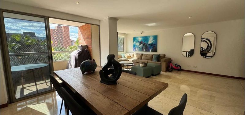 Apartamento en Venta en Medellín, El Poblado-0