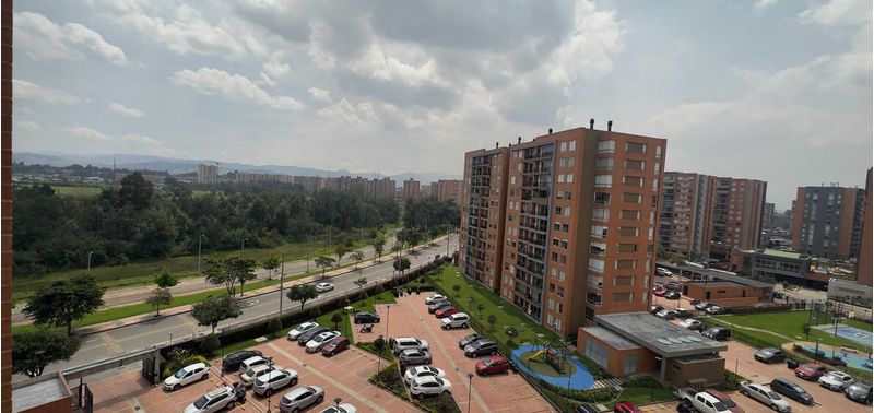 Apartamento en Venta en Bogotá, D.C., Gran Granada-0
