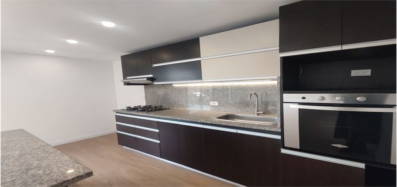 Apartamento en Venta en Bogotá, D.C., La Alhambra-15