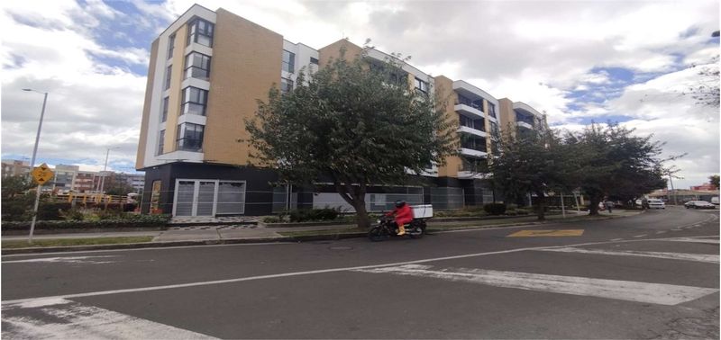 Apartamento en Venta en Bogotá, D.C., La Alhambra-24