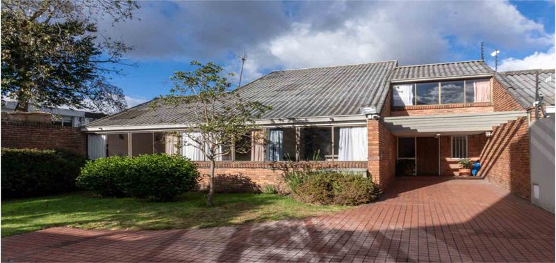 Casa en Venta en Bogotá, D.C., Hacienda Córdoba Niza IX-0